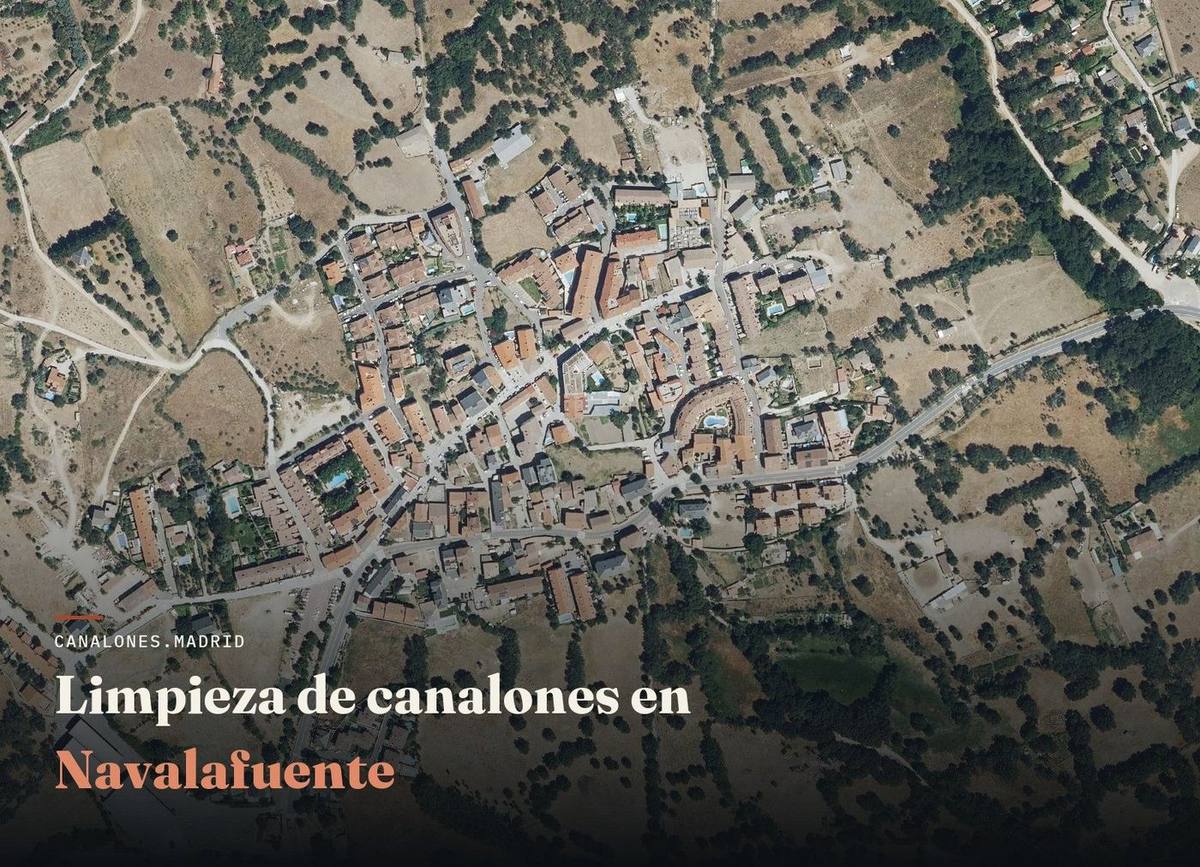 Vista aérea de Navalafuente, zona de servicio de canalones.madrid para la limpieza y el mantenimiento de canalones, en la Sierra Norte de Madrid.